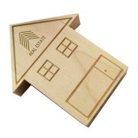 DŘEVĚNÝ USB FLASH DISK VE TVARU DŮM
