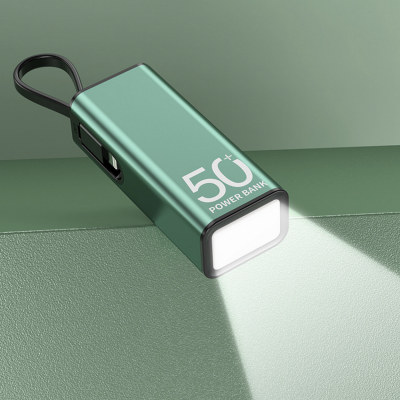 KOVOVÁ POWER BANKA S LED SVÍTILNOU A VESTAVĚNÝM KABELEM TYPE-C, 5000 MAH